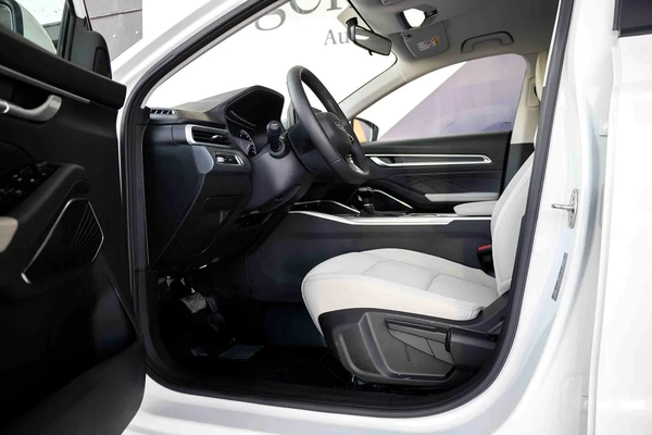 AED 640 Monthly l Geely Emgrand GS 1.5L l GCC l Zero Down Payment l 1 Year Warranty