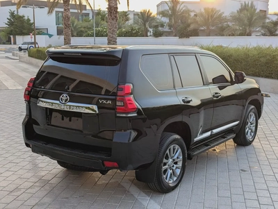 Toyota Prado VXR 2021 | GCC Specs | V6 4.0L | Full Option | Excellent Condition-3