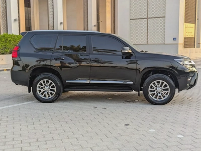 Toyota Prado VXR 2021 | GCC Specs | V6 4.0L | Full Option | Excellent Condition-6