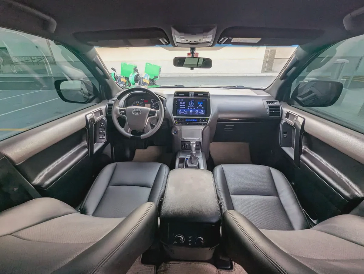Toyota Prado VXR 2021 | GCC Specs | V6 4.0L | Full Option | Excellent Condition