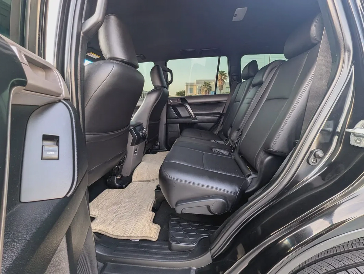 Toyota Prado VXR 2021 | GCC Specs | V6 4.0L | Full Option | Excellent Condition