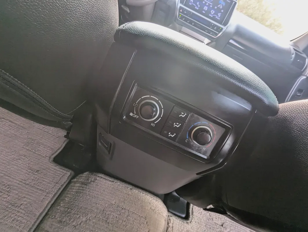Toyota Prado VXR 2021 | GCC Specs | V6 4.0L | Full Option | Excellent Condition
