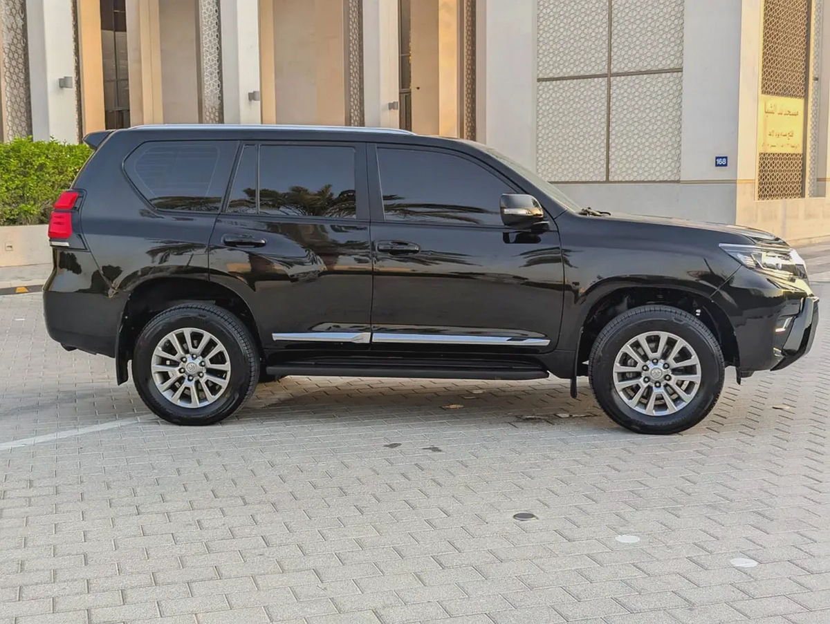 Toyota Prado VXR 2021 | GCC Specs | V6 4.0L | Full Option | Excellent Condition