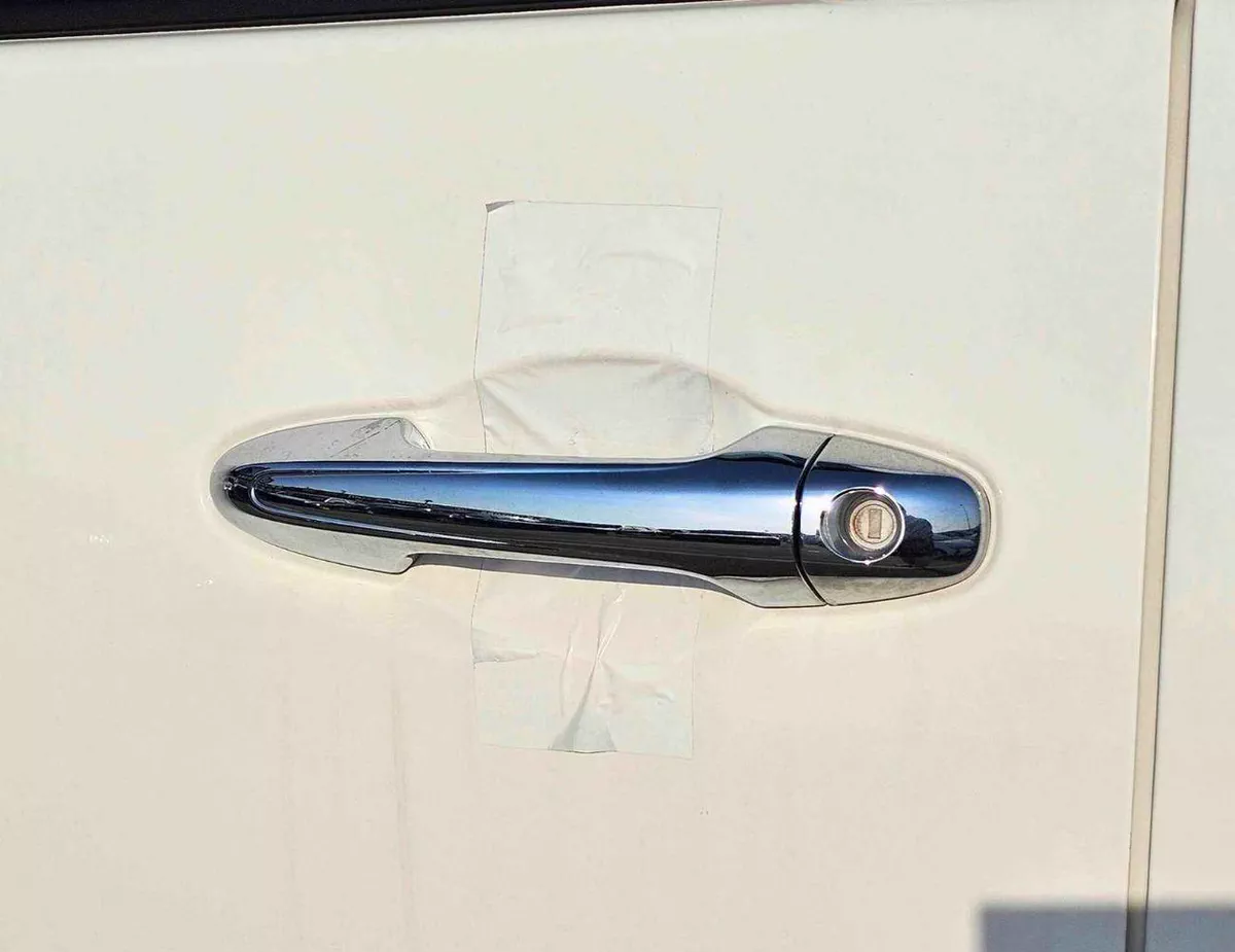 Toyota Hilux GL SINGLE CABIN BASIC / 5 + 2 HOOKS LONG BODY / 2.4L DIESEL M/T / PWR WINDOWS (CODE # DMSC)-4-0