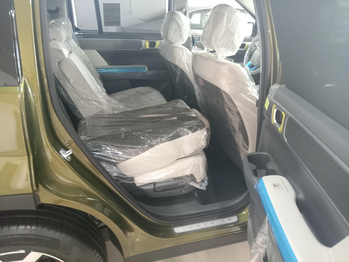 HYUNDAI SANTA FE 2.5L TURBO PETROL 2026 – GOLD-2-2