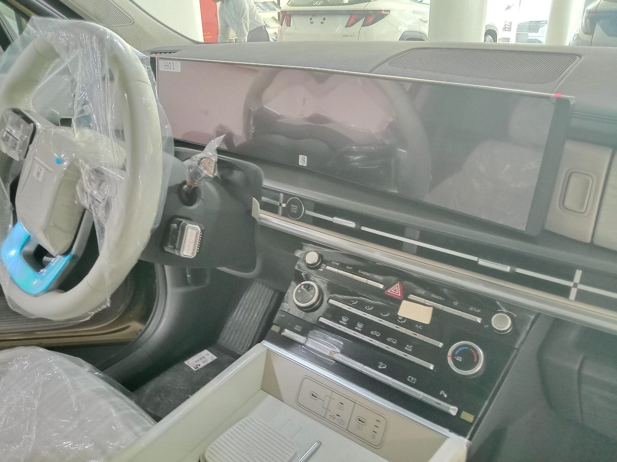 HYUNDAI SANTA FE 2.5L TURBO PETROL 2026 – GOLD-6-6