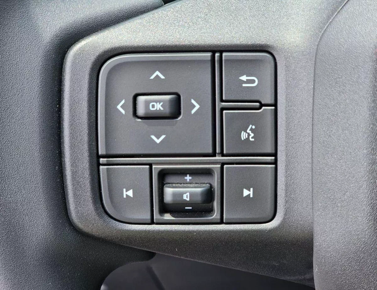 Toyota RAV4 LE TOYOTA RAV4 LE || 2.0L PETROL V4 AWD | 10.5" TOUCHSCREEN DISPLAY | REAR CAMERA (CODE # RVPLEF)-22-0