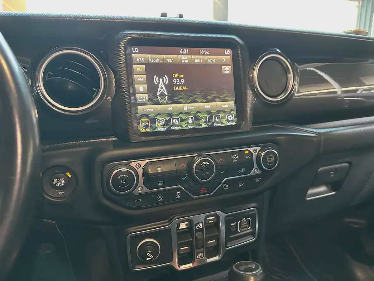 Jeep Wrangler Sahara Unlimited 2020 GCC Specs-13-13