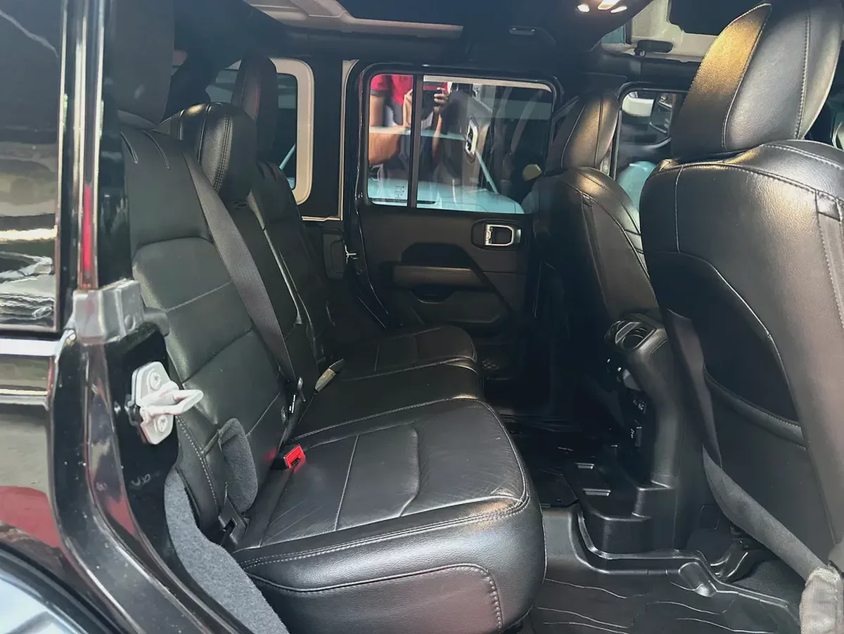 Jeep Wrangler Sahara Unlimited 2020 GCC Specs-19-19