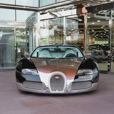 2010 BUGATTI  VERYON NOCTURNE GCC  DONE ONLY 4000KM WITH 2 YEARS  SERVICE CONTRACT-3