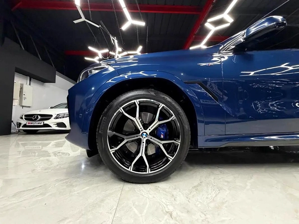 BMW Warranty/Service 2028 | Original Paint | Black Edition | Full Option
