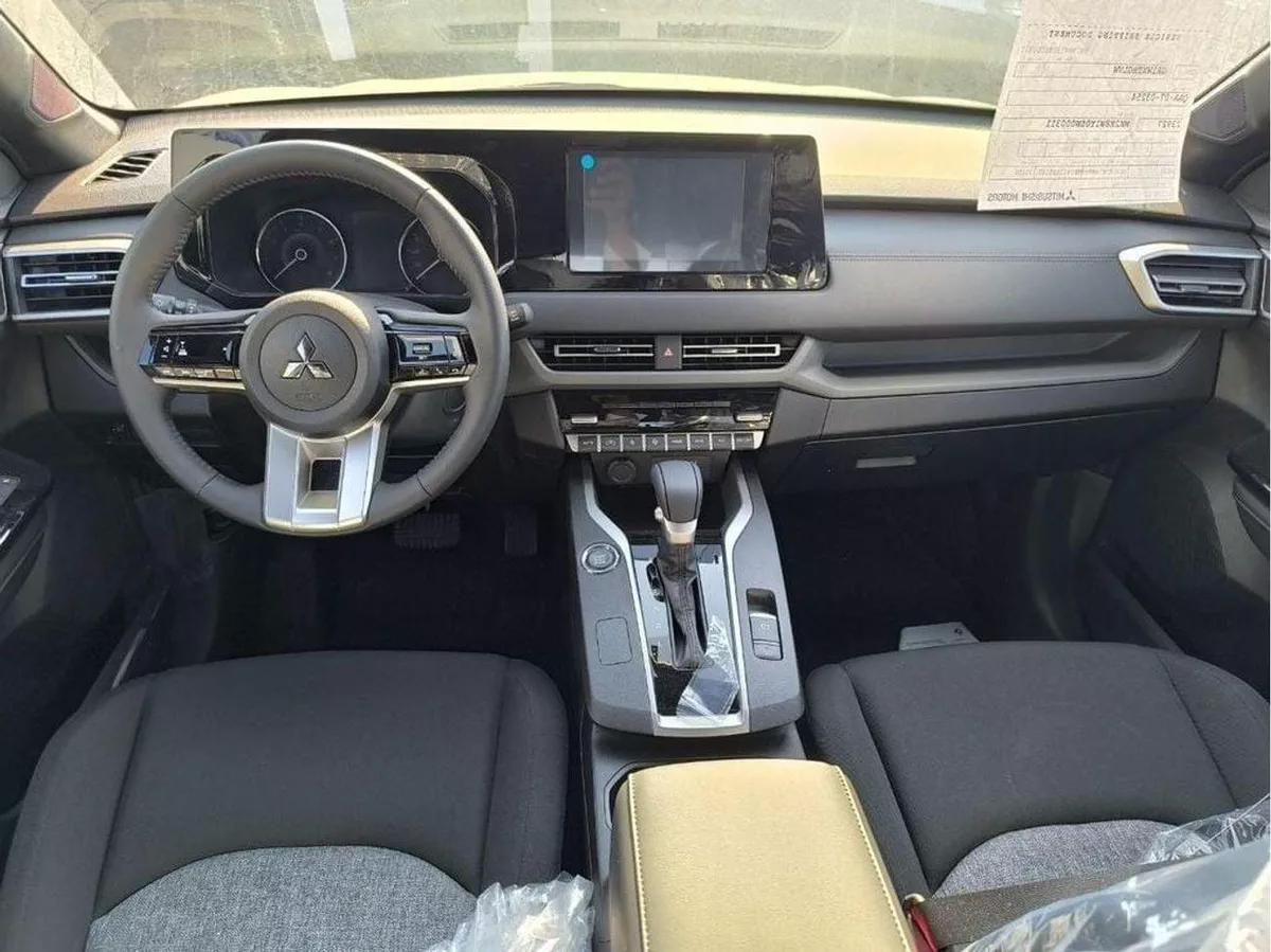 Mitsubishi Xforce H LINE Mitsubishi XFORCE H-LINE 1.5L SUV FWD 5Doors-11-11