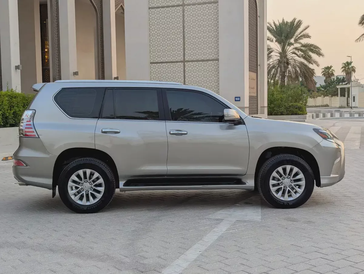 Lexus GX 460 2021 Full Option GCC specs Excellent Condition-6-6