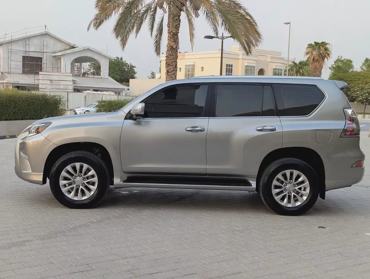 Lexus GX 460 2021 Full Option GCC specs Excellent Condition-7-7
