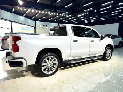 Chevrolet Silverado 1500 2022 for 120,000.00 AED-6