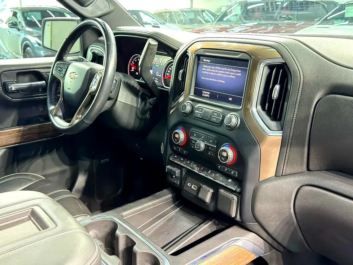 Chevrolet Silverado 1500 2022 for 120,000.00 AED-11-11