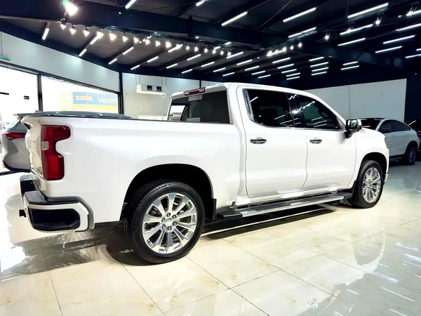 Chevrolet Silverado 1500 2022 for 120,000.00 AED