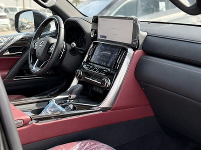Lexus LX700h SIGNATURE LEXUS LX700H WITHOUT (Auto Park)Model 2026-12