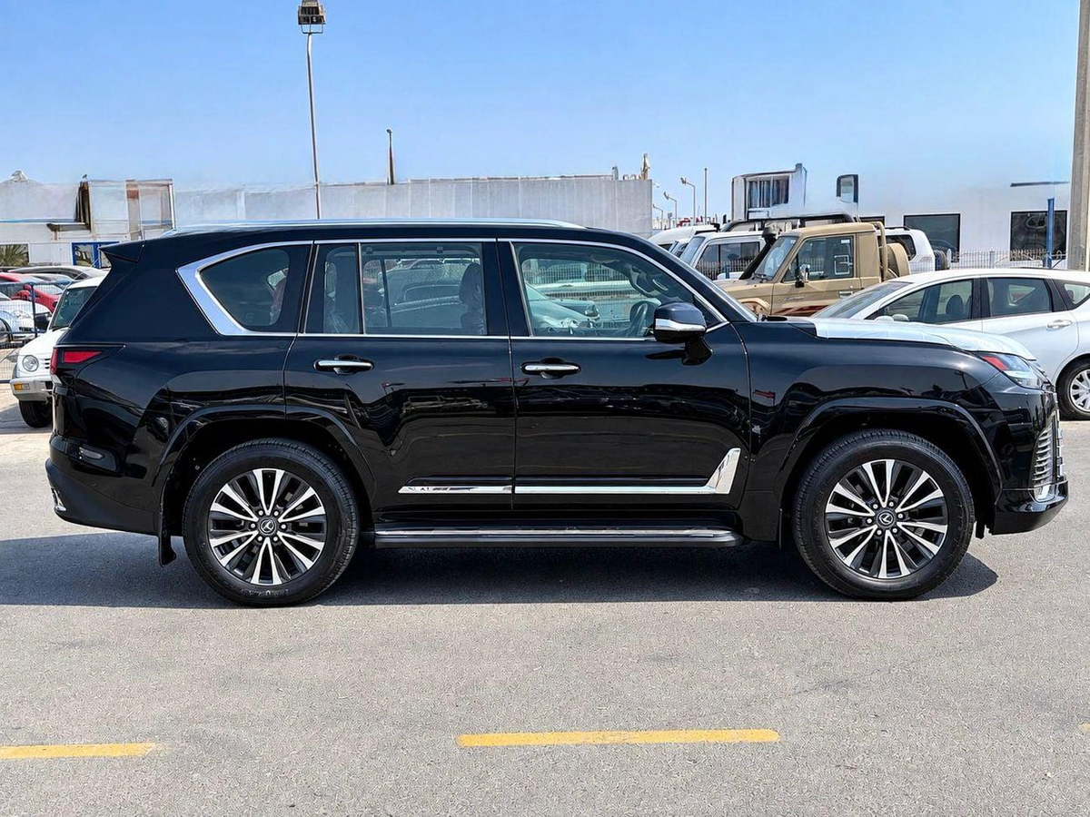 Lexus LX700h SIGNATURE LEXUS LX700H WITHOUT (Auto Park)Model 2026-20-0