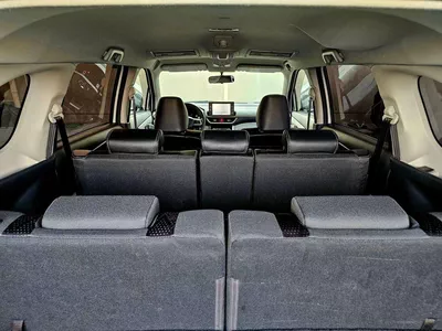 Toyota Veloz GLX VELOZ / GCC / ORIGINAL PAINT / SERVICE HISTORY / LOW MILEAGE-17