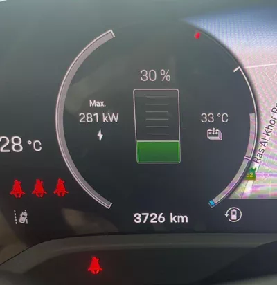 Porsche Taycan STANDARD As good as new-15