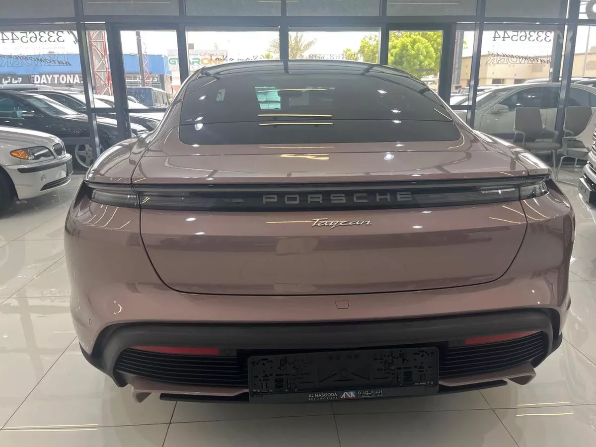 Porsche Taycan STANDARD As good as new-7-0