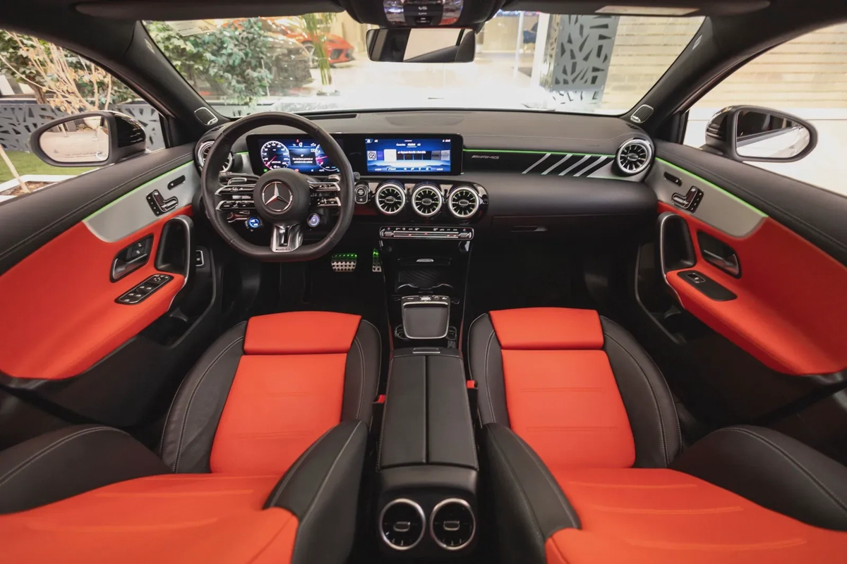 Mercedes-Benz A-Class 35 AMG 2025-17-17