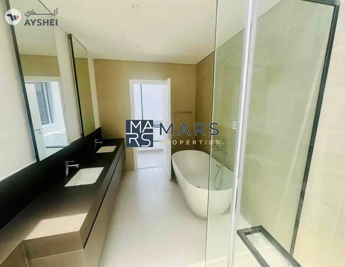 🌟 Luxurious 5-Bedroom Standalone Villa for Sale in Masaar Sendian Villas