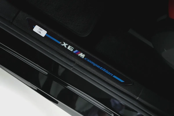 BMW X6 M-Competition - Full Option - Carbon Fibre Package - Low millage