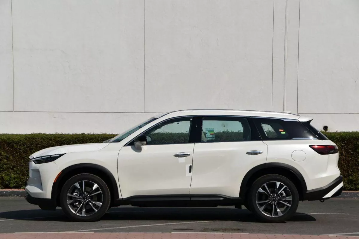 Infiniti QX60 LUXE Sensory 3.5L-2-0