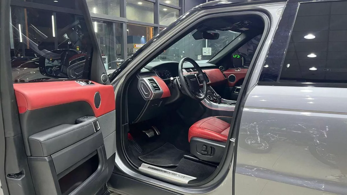 Land Rover Range Rover Sport HSE DYNAMIC-8-0