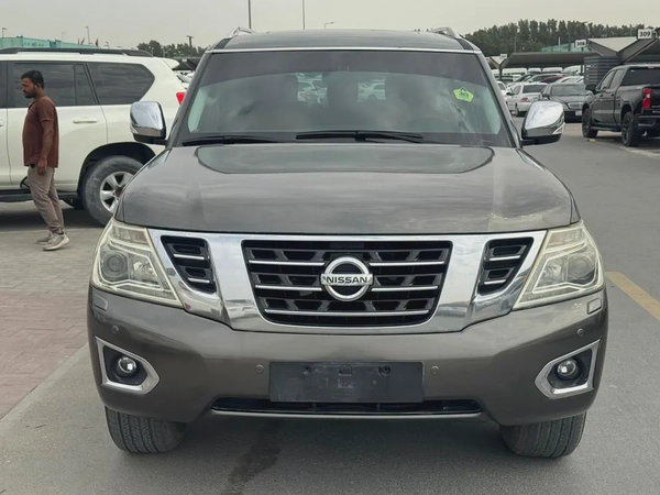 Nissan patrol 2015 Gary color fullopshin GCC calen cR