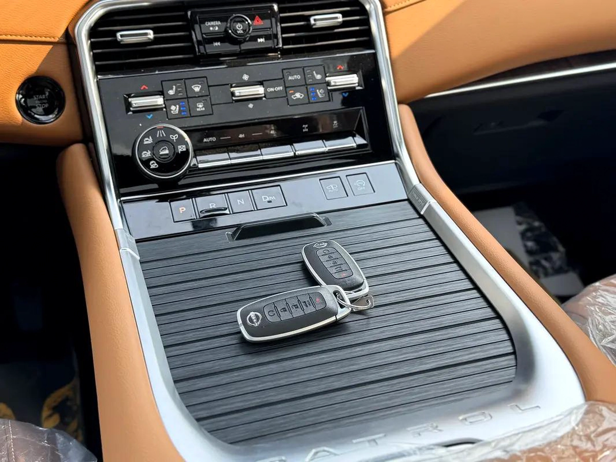 Nissan Patrol LE Platinum City-2-2
