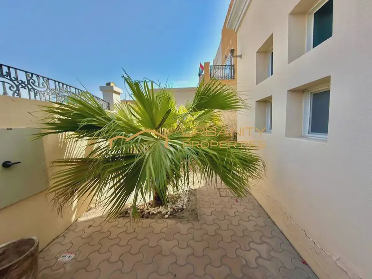 Spacious 5BR Villa | Prime Jumeirah 1 | Family Home | Huge Layout-2-2