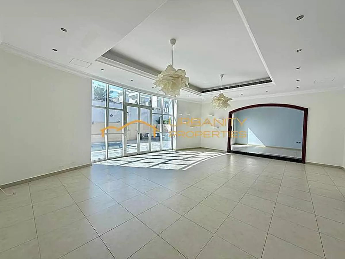 Spacious 5BR Villa | Prime Jumeirah 1 | Family Home | Huge Layout-5-5