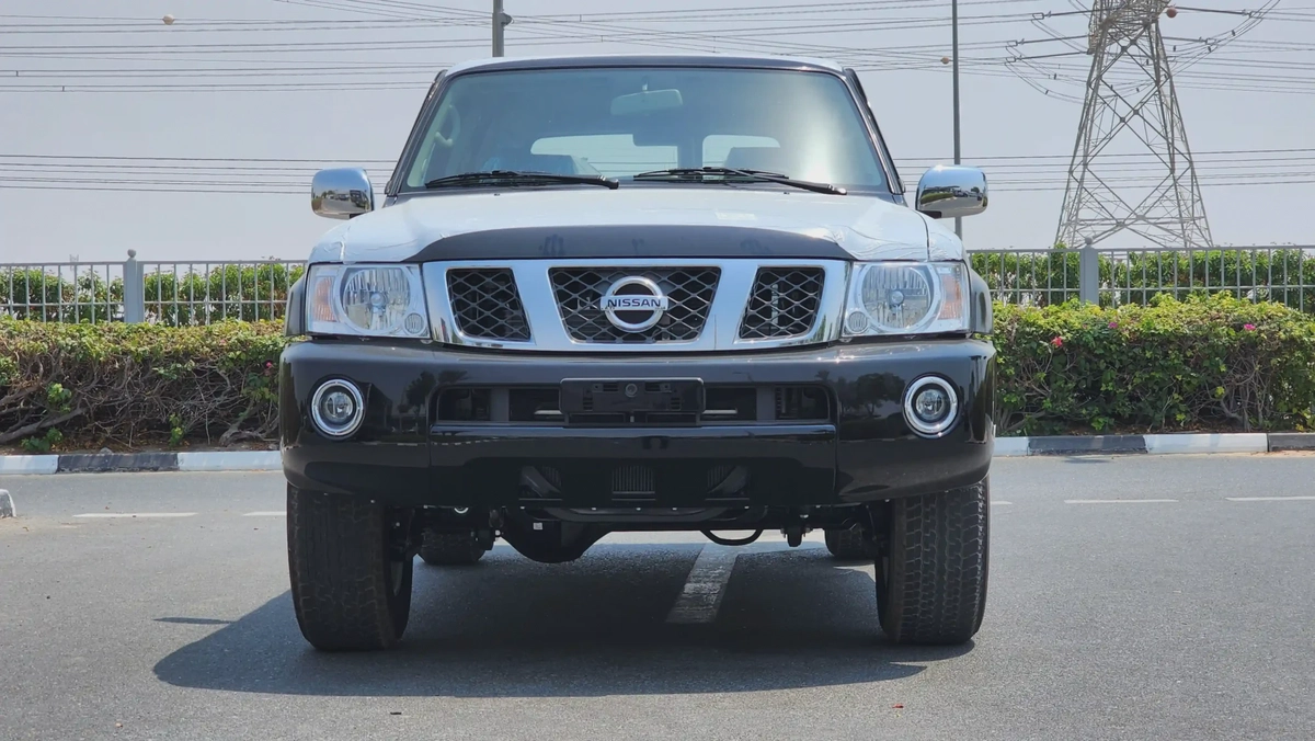 2024 Nissan Patrol Safari GRX 4X4 (Black)-13-13