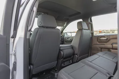 CHEVROLET SILVERADO | V8 | 5.3L | 4WD | GCC | 2025  (Export)-12