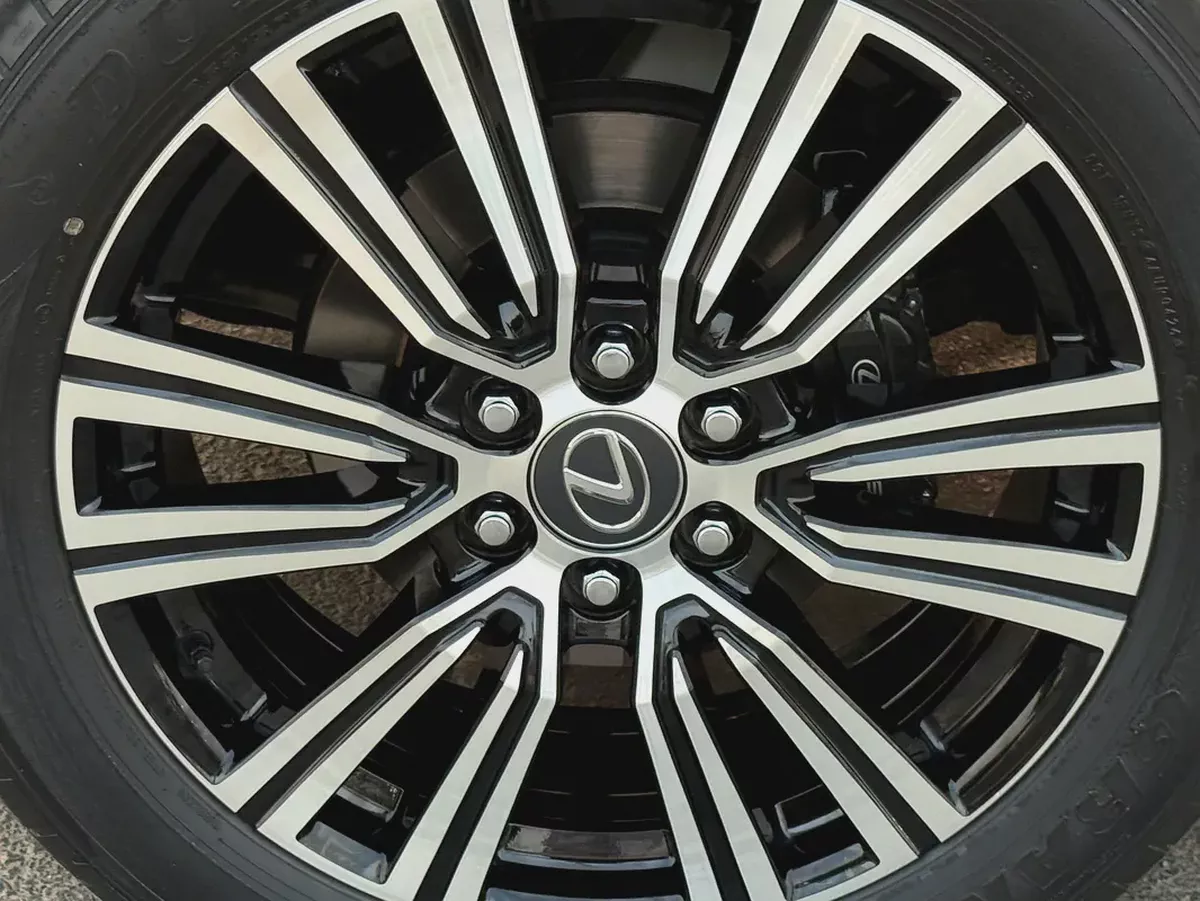 Lexus LX 700h Signature 2026 | Brand New | GCC Specs-18-18