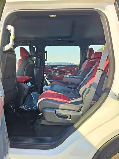 Nissan Patrol NISSAN PATROL SE PLATINUM || FULL OPTION | PETROL AT 3.8L V6 4WD (CODE # NPSEP) PLATINUM WHITE 2026-12