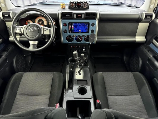 Toyota FJ Cruiser 2020 | GCC | One year unlimited kms Warranty | Low Mileage