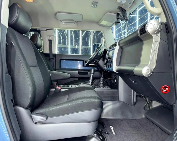 Toyota FJ Cruiser 2020 | GCC | One year unlimited kms Warranty | Low Mileage