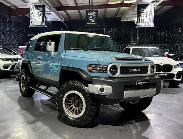 Toyota FJ Cruiser 2020 | GCC | One year unlimited kms Warranty | Low Mileage