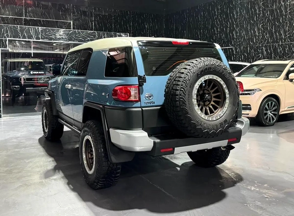 Toyota FJ Cruiser 2020 | GCC | One year unlimited kms Warranty | Low Mileage