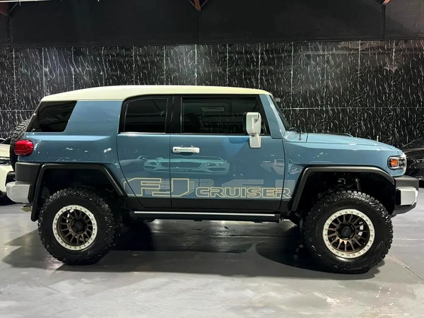 Toyota FJ Cruiser 2020 | GCC | One year unlimited kms Warranty | Low Mileage