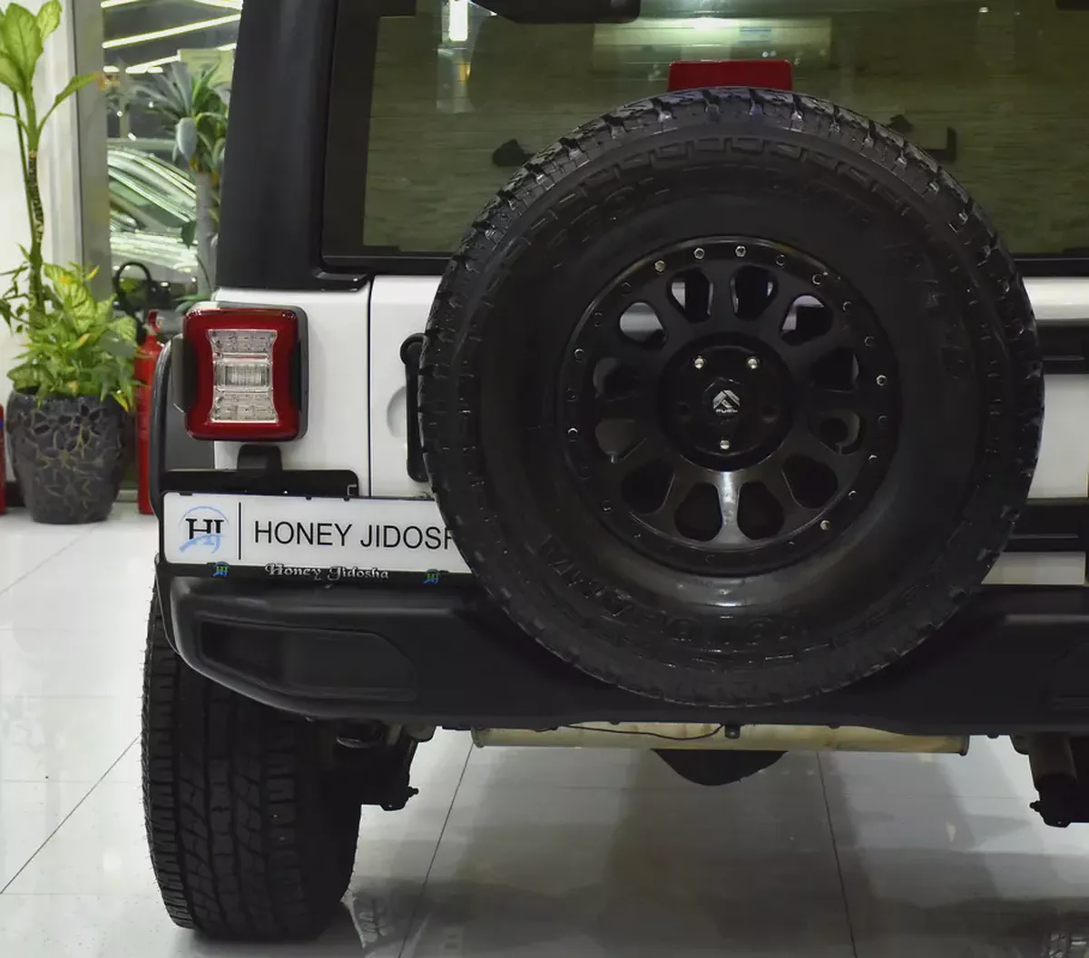 EXCELLENT DEAL for our Jeep Wrangler Sport ( 2017 Model ) in White Color GCC Specs-7-7