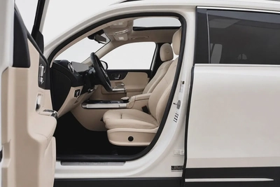 Mercedes GLB 250 4MATIC 2023 l US Specs l 1 Keys l AED 1,870 / Monthly-7