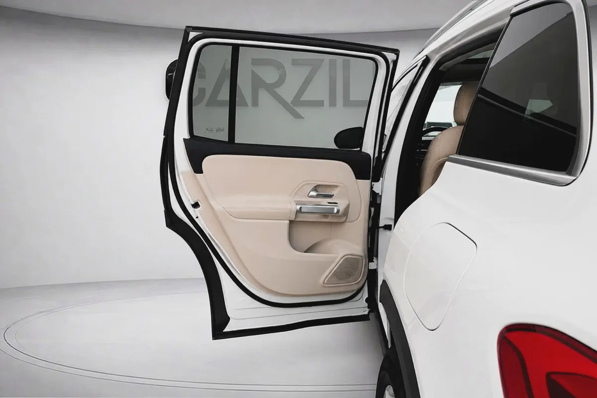 Mercedes GLB 250 4MATIC 2023 l US Specs l 1 Keys l AED 1,870 / Monthly-12-12
