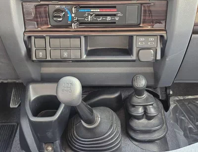 Toyota Land Cruiser 70 LC76 LX TOYOTA LANDCRUISER LC76 HARDTP LX || 5DOOR | STD OPTION | 6 STR PWR WINDOWS+MIRRORS+LOCKS WOOD LED F-19