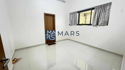 Stunning 4-Bedrooms, 5-Bathrooms Home in Tilal City-9