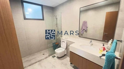 Stunning 4-Bedrooms, 5-Bathrooms Home in Tilal City-13